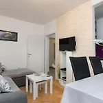 Апартаменты Andelina *