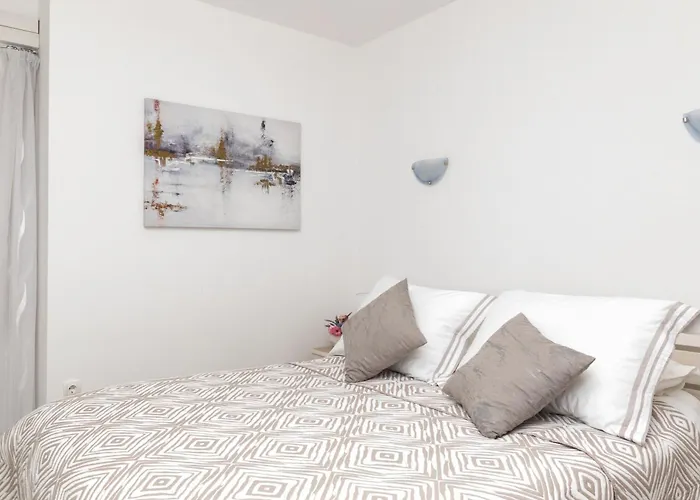 Andelina Apartment *