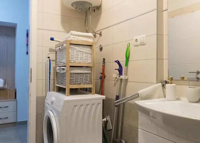 Andelina Apartment *