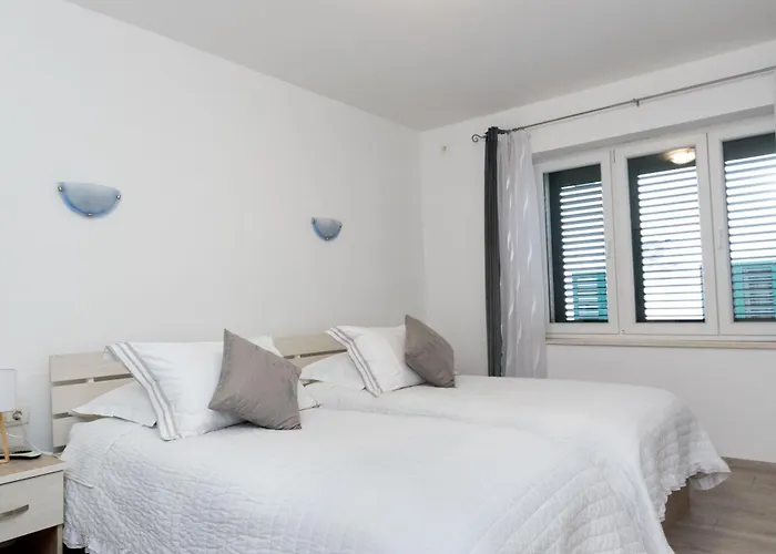 Andelina Apartment *